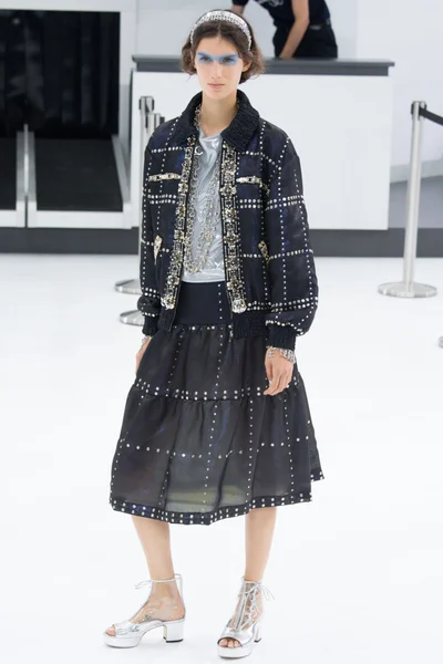 Look 76